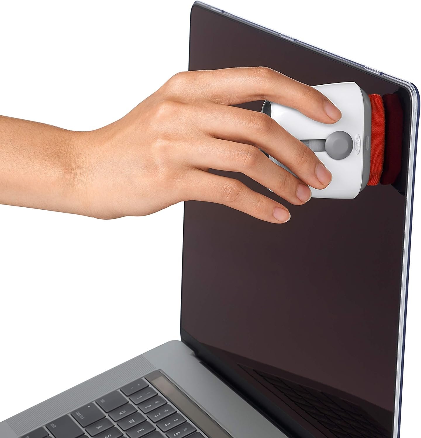 OXO Good Grips Sweep & Swipe: Effortless Laptop Cleaning! - Image 10