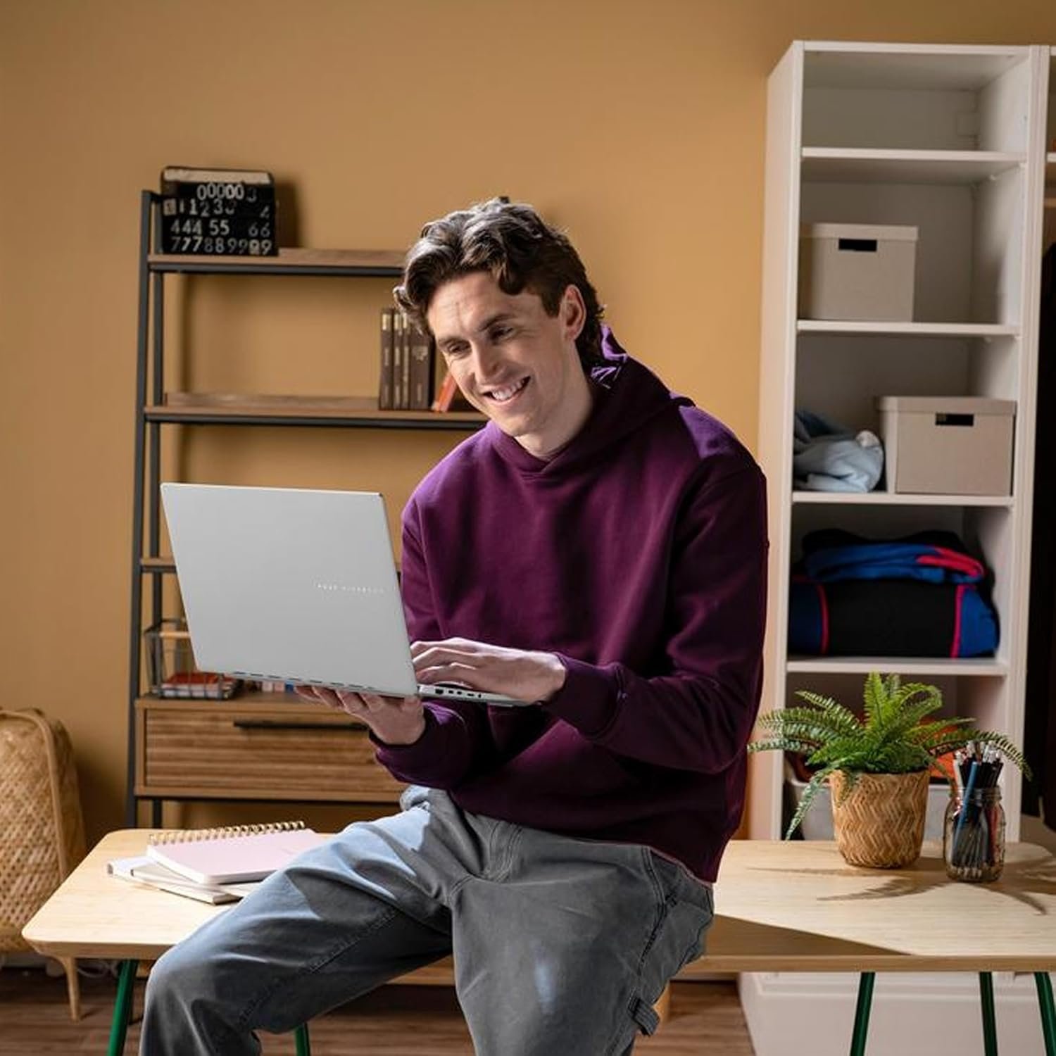 Unlock Power: ASUS Vivobook S 14 OLED - Ryzen 9, 24GB RAM! - Image 4