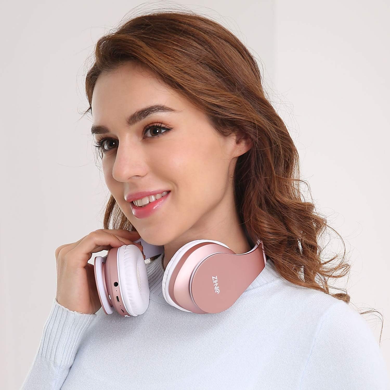 ZIHNIC Bluetooth Headphones: Wireless Comfort in Rose Gold! - Image 3