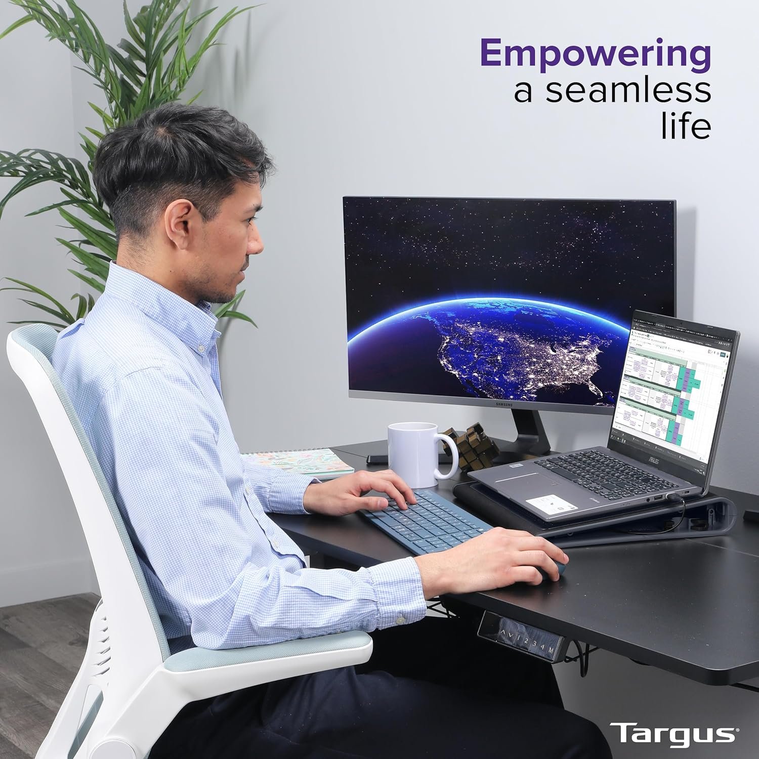 Stay Cool: Targus 17" Dual Fan Lap Chill Mat for Laptops! - Image 8