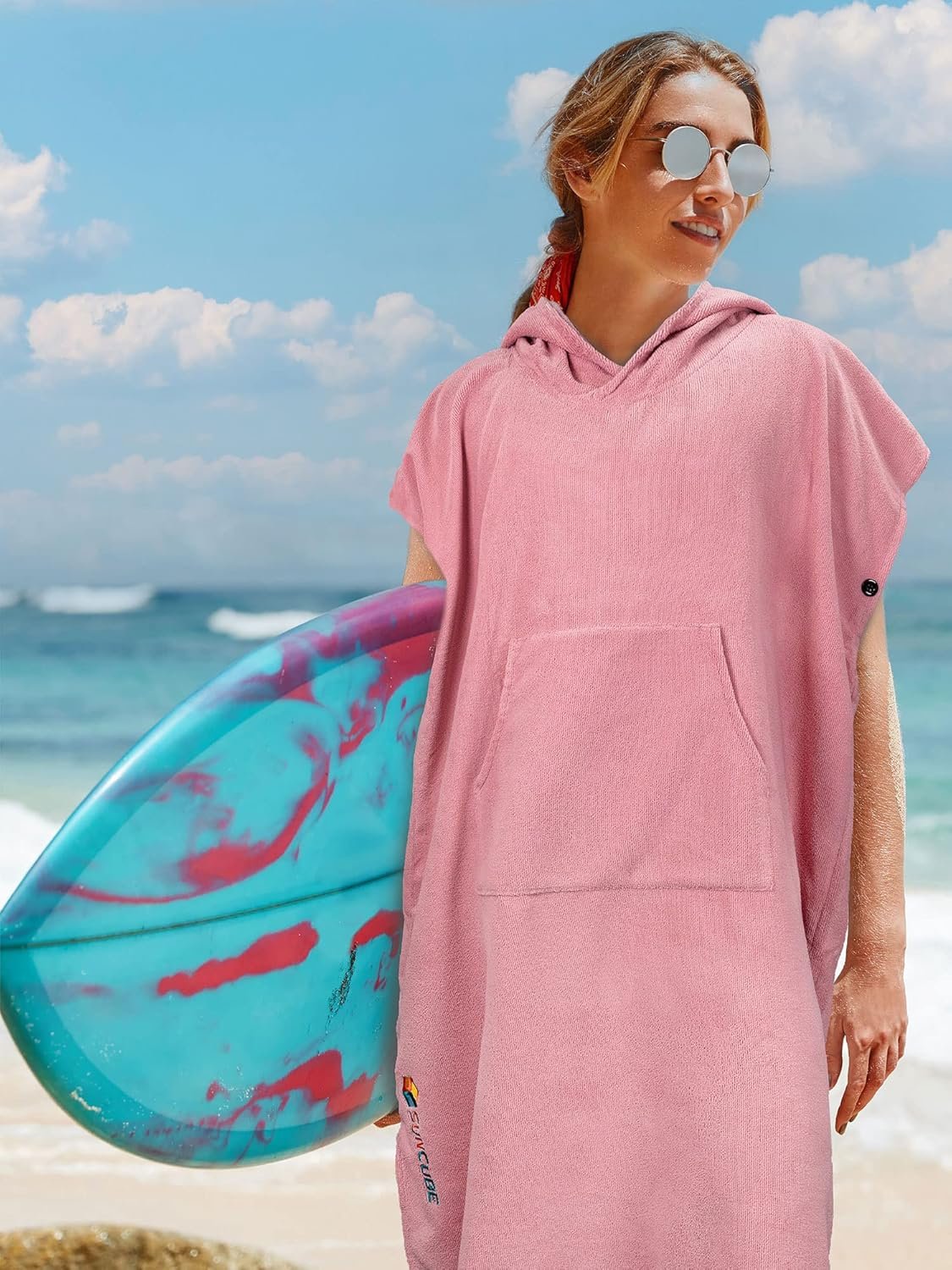 Stay Stylish & Dry: SUN CUBE Surf Poncho Changing Robe - Image 3