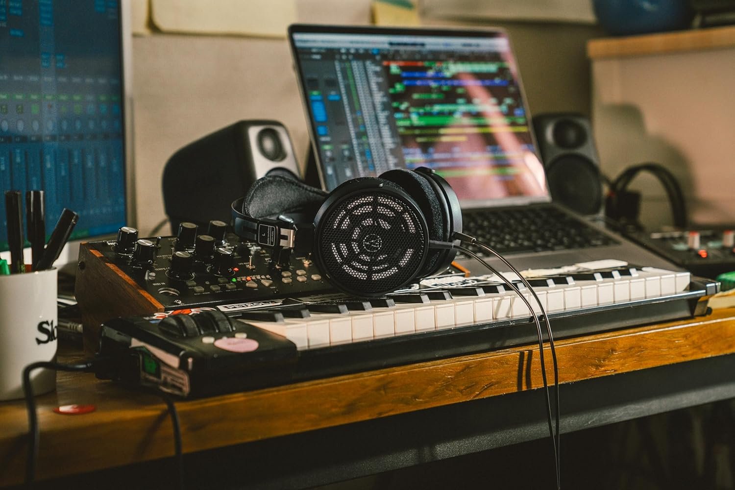 Discover Audio Technica ATH-R30X: Open-Back Headphones Unleashed! - Image 11