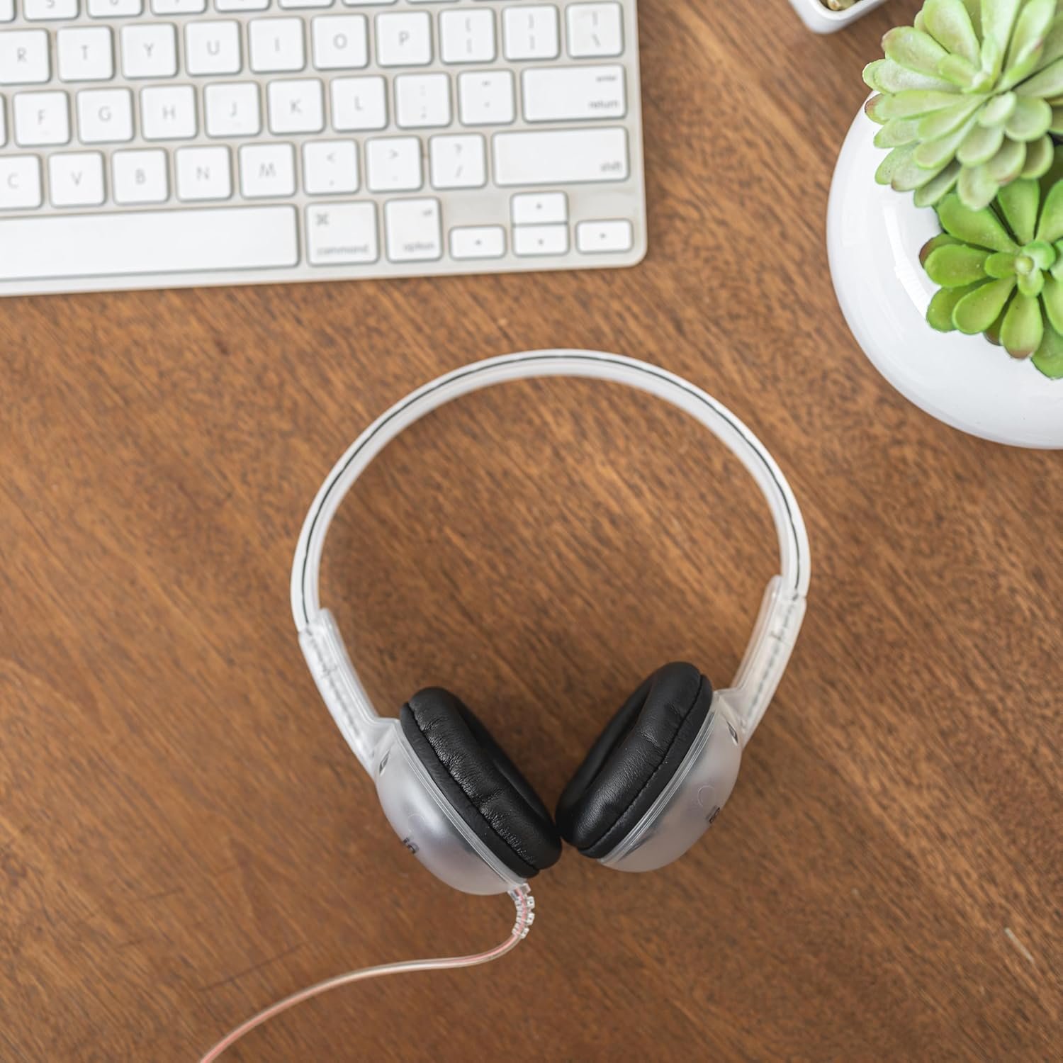 Retro Koss CL5i On-Ear Headphones: Style & Sound Unleashed! - Image 6